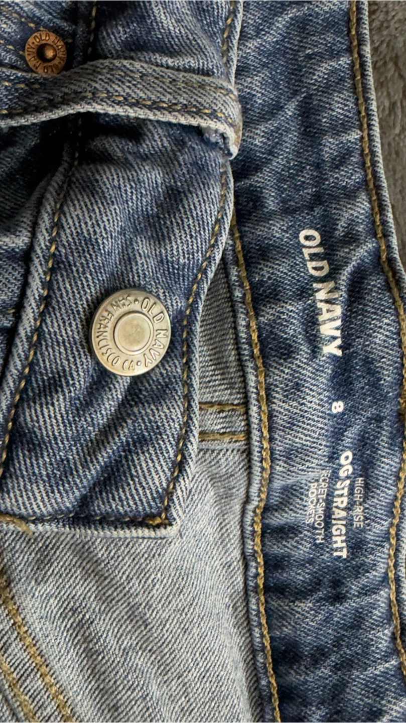 Old Navy High-Rise Distressed Denim Shorts Size 8 - photo 5