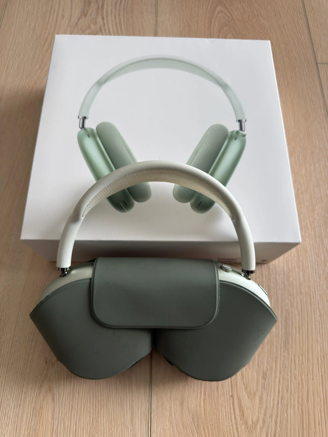 Apple AirPods Max Green