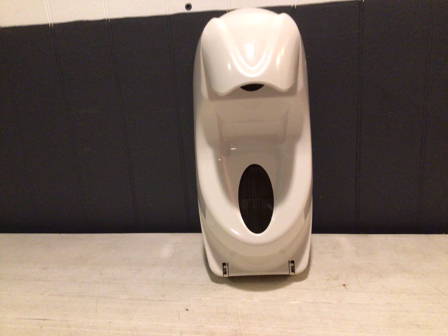 Wall Mount Soap Dispenser Bathroom Kay Hand Care System - photo 4