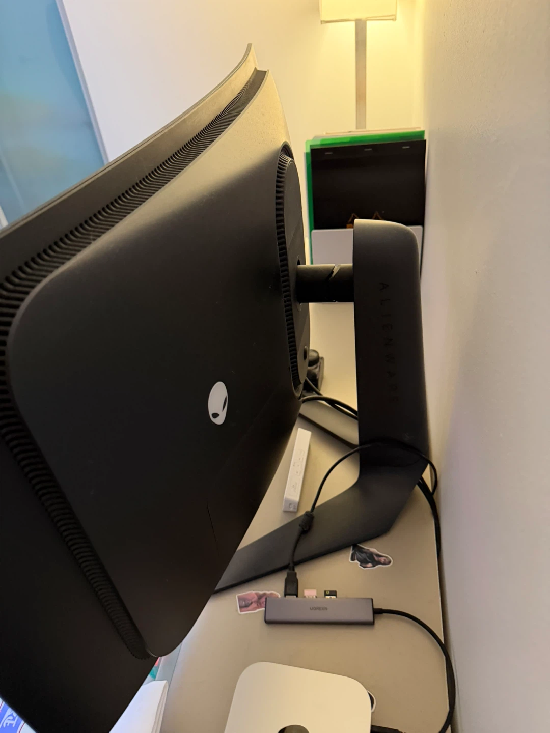 Alienware AW3423DWF 34" Curved QD-OLED Gaming Monitor - photo 3