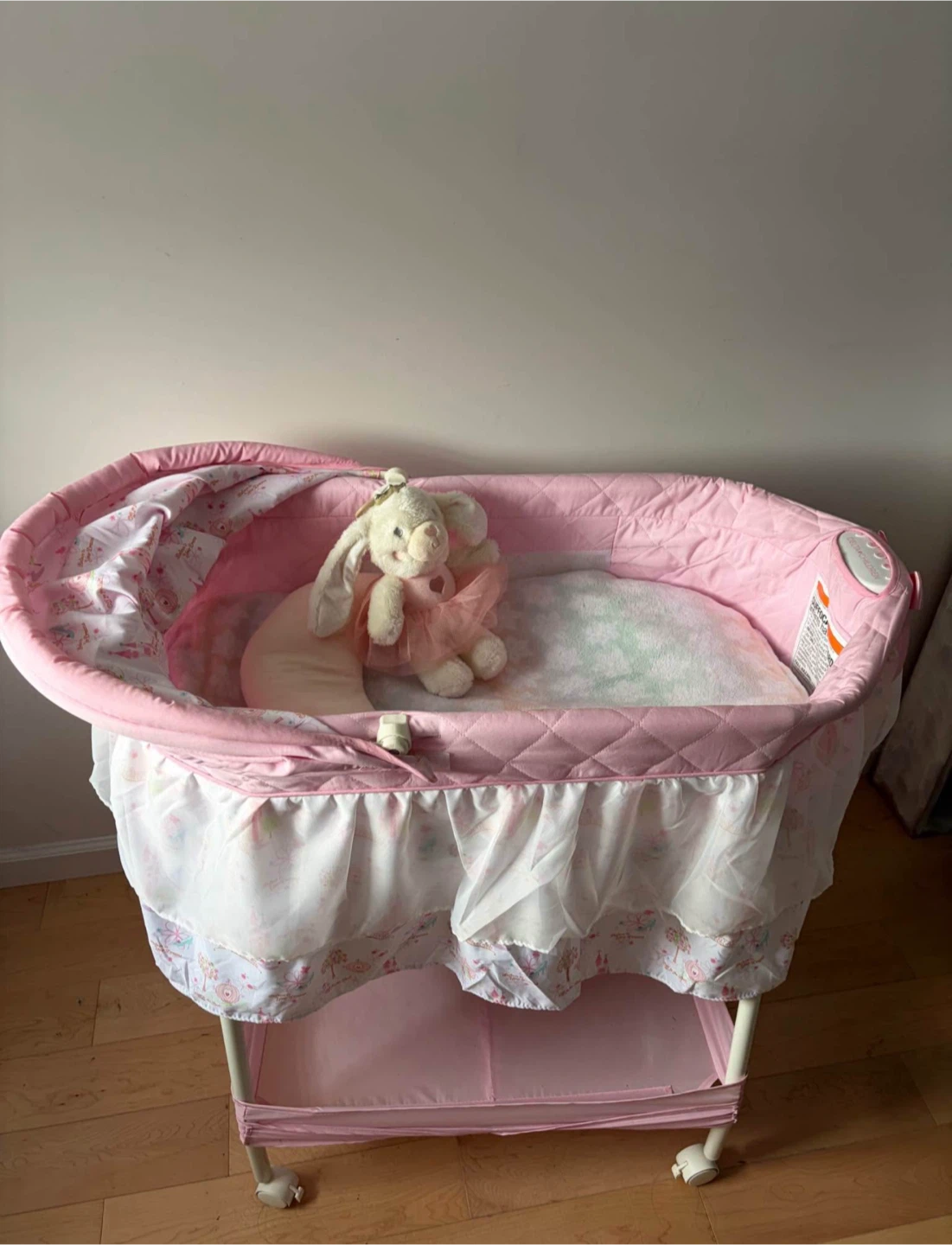 Delta Children Pink Bassinet with Canopy