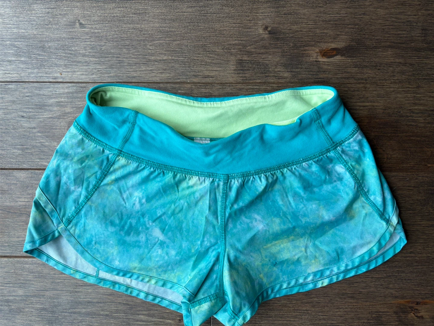 Lululemon Athletica "IVY" Running Shorts Size 12