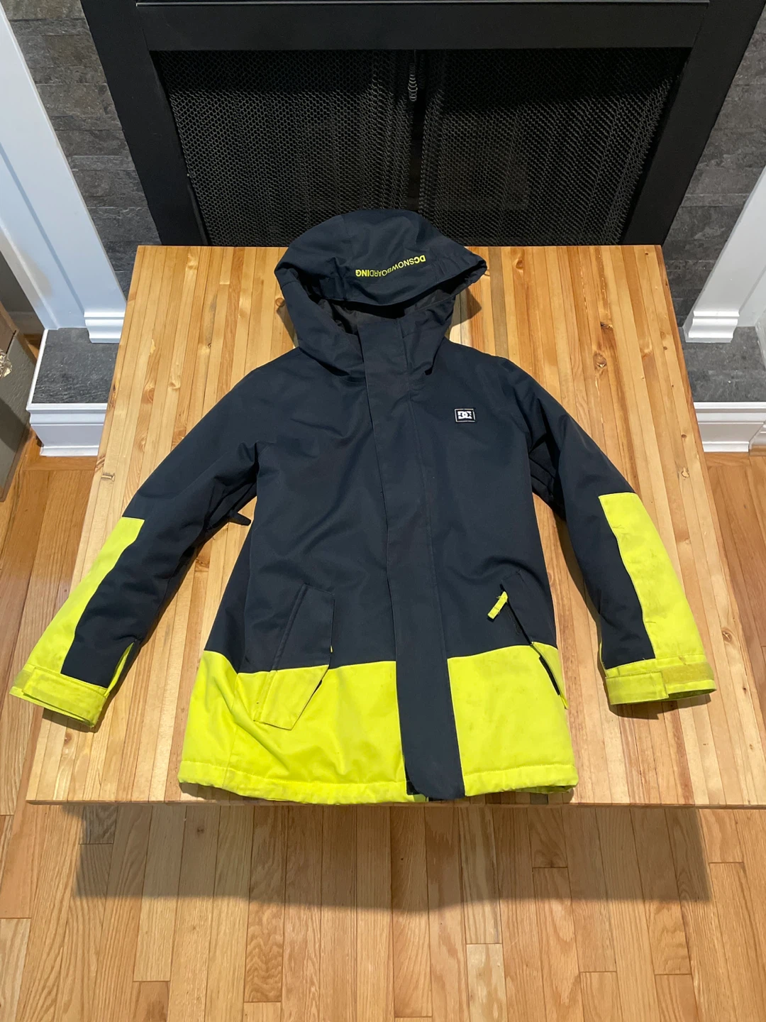 Kids DC Snowboarding Jacket - Size S
