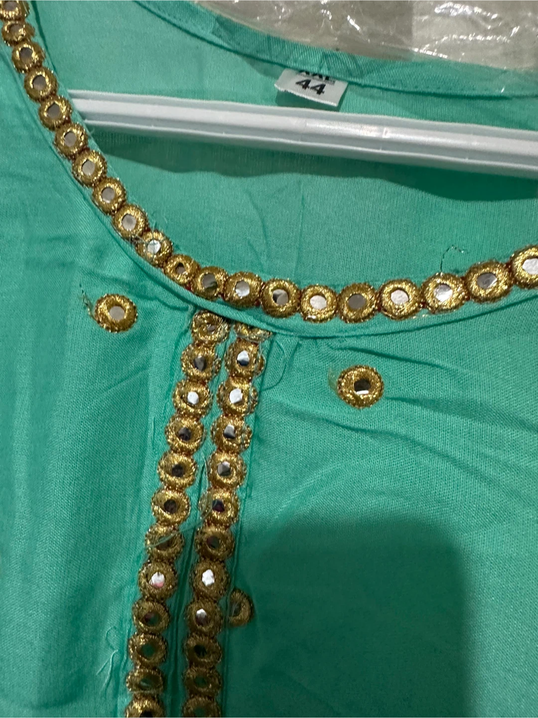 Turquoise Salwar Kameez with Red Dupatta - photo 3