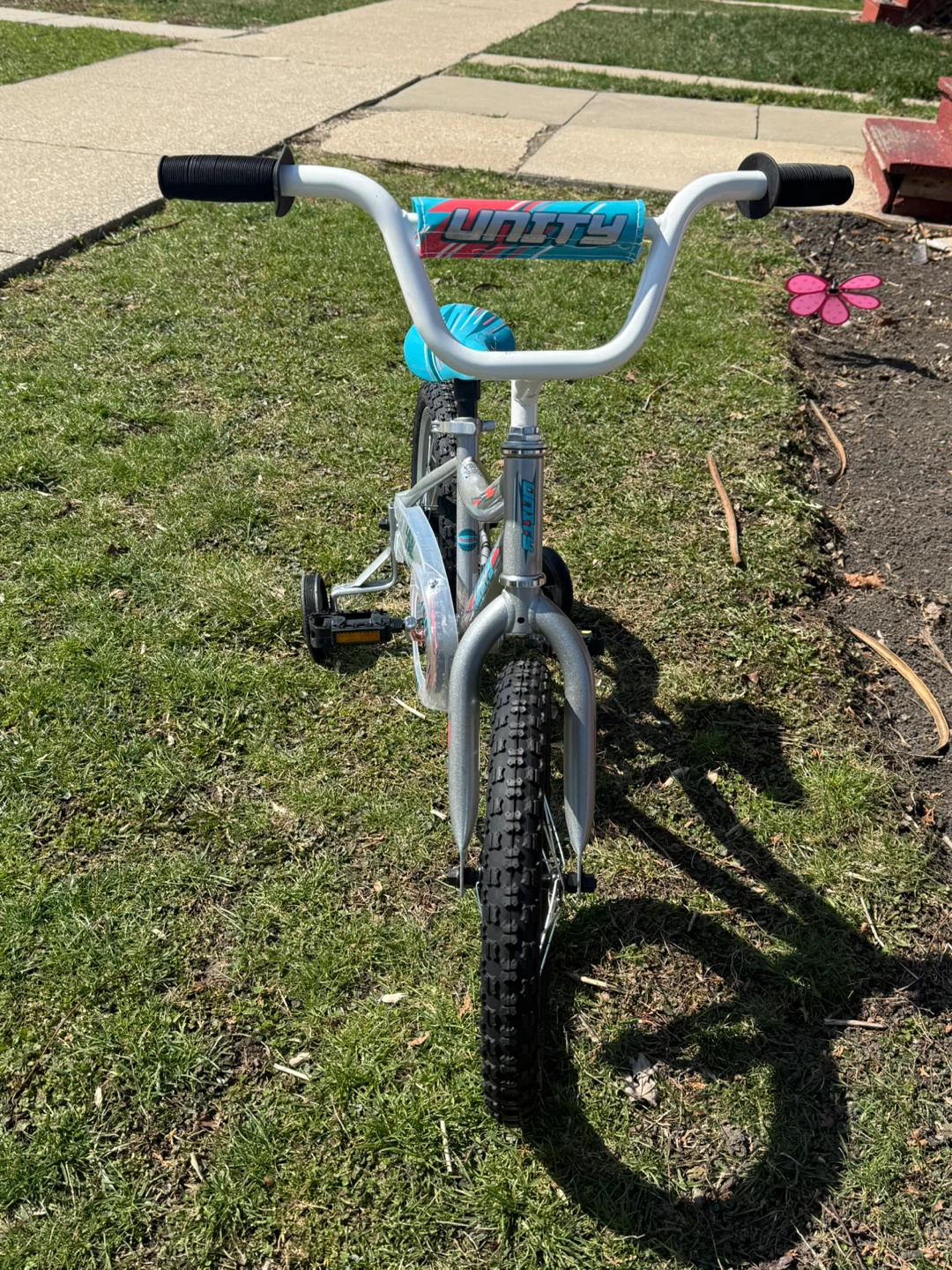 Unity Kids Bike with Training Wheels - photo 2
