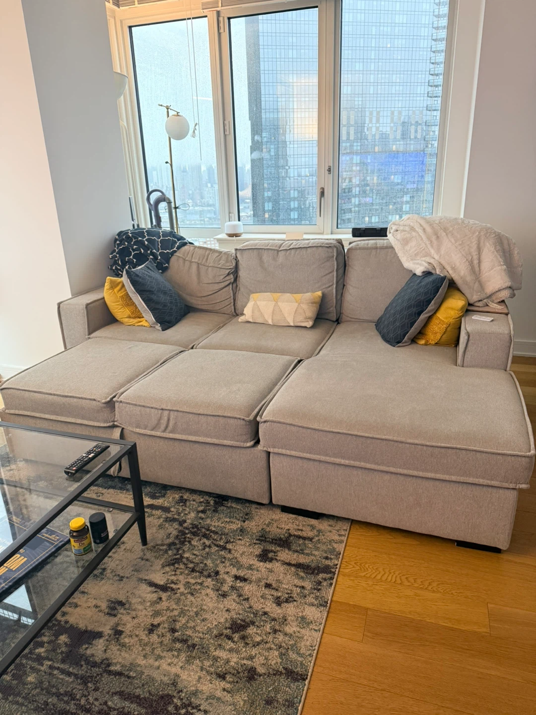 Beautiful sectional into sleeper with storage - photo 2