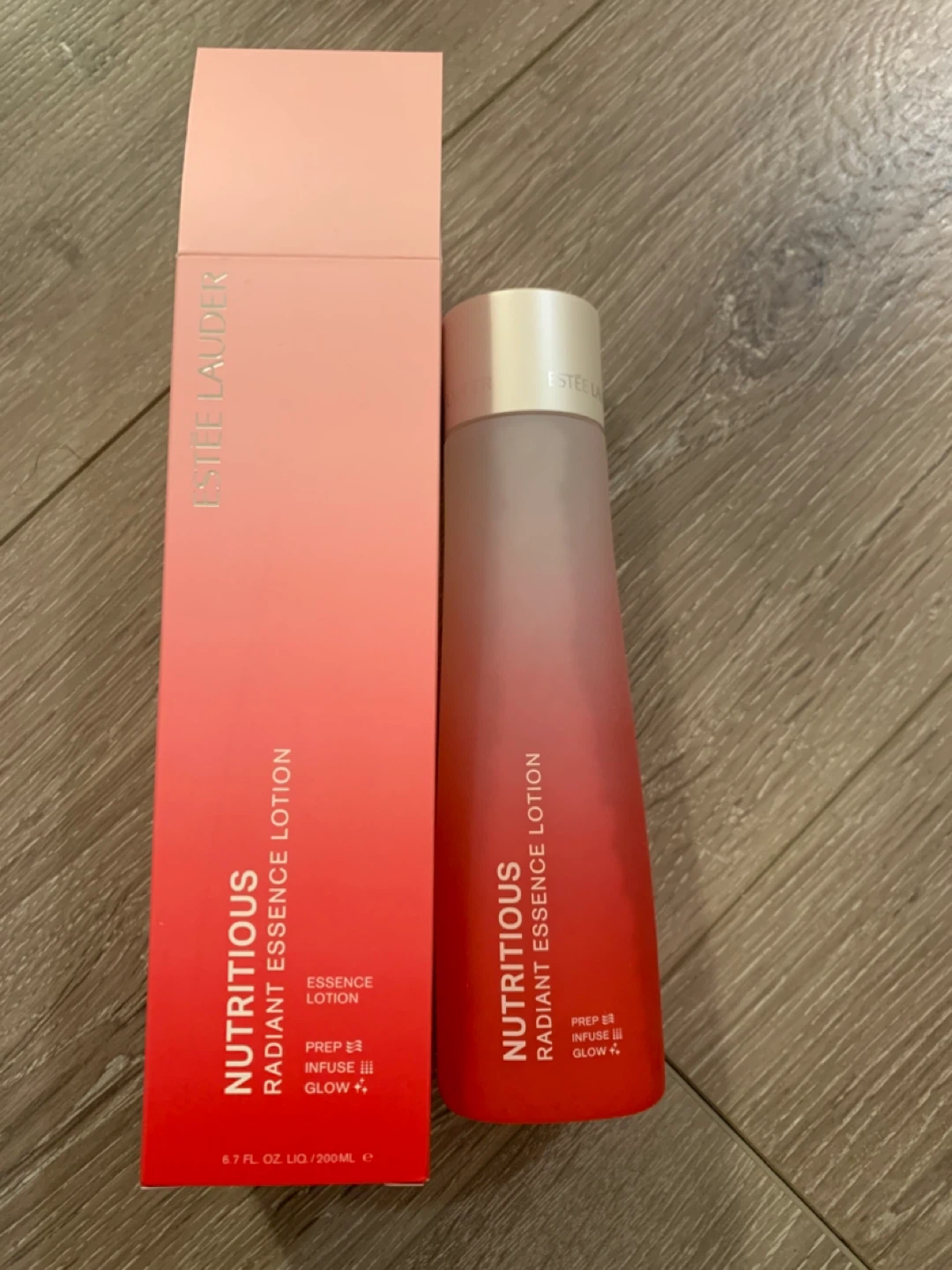 Estée Lauder Nutritious Radiant Essence Lotion 200mL