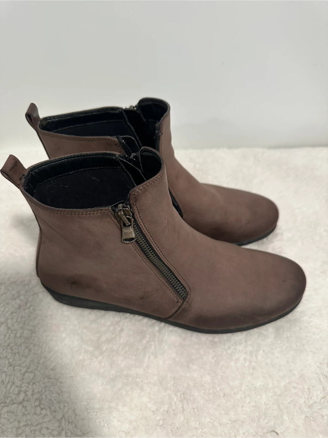 Studio Flex Brown Zipper Ankle Boots