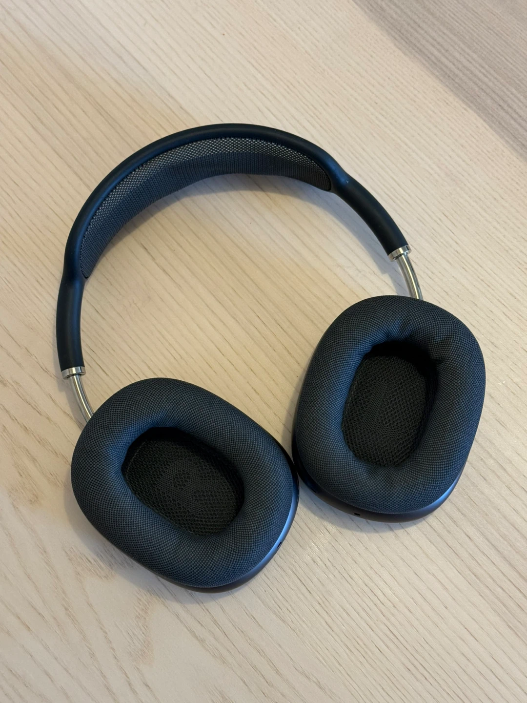 Apple AirPods Max Wireless Over-Ear Headphones - photo 2