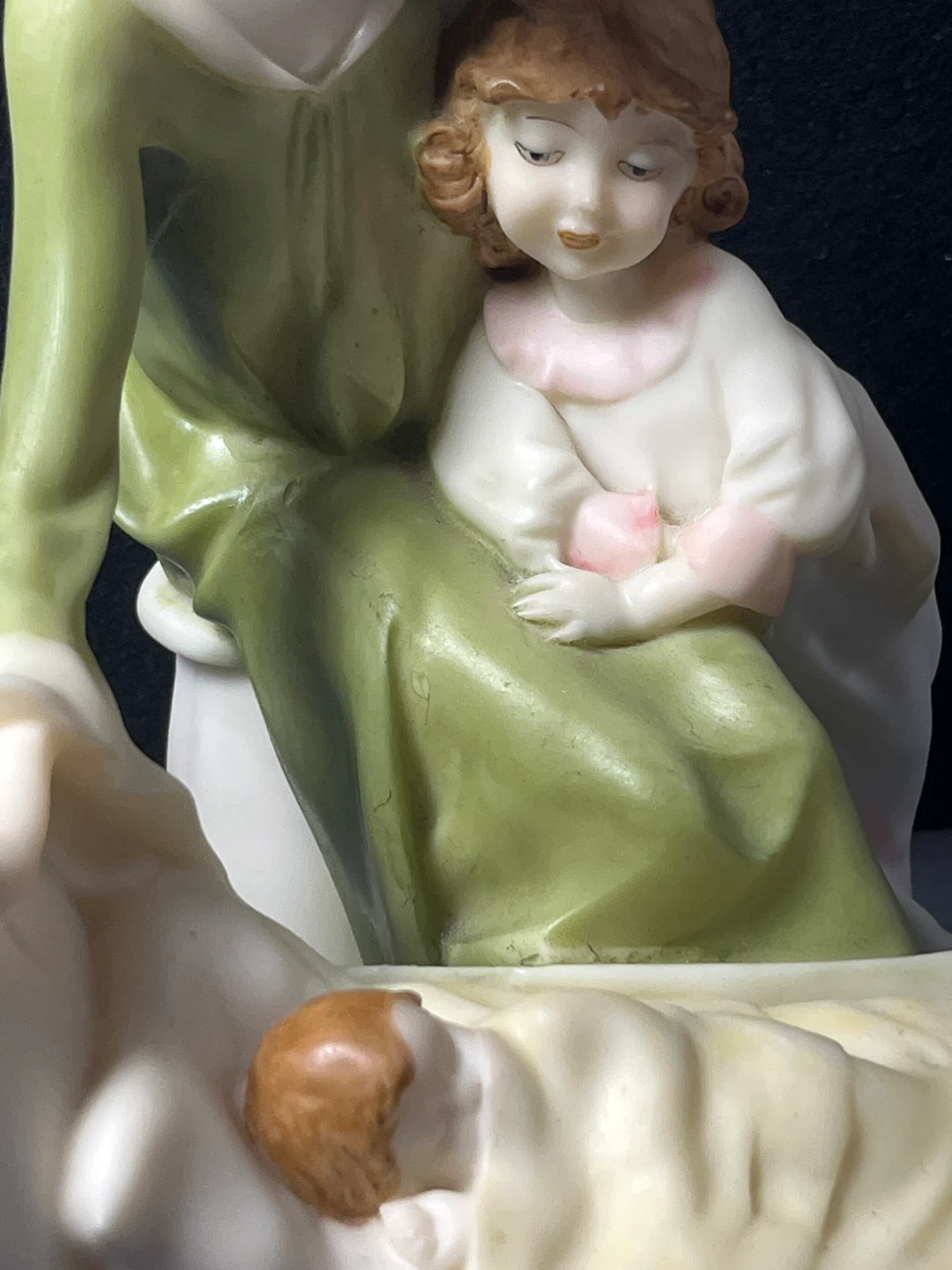 Via Veneto Collection Mother and Child Figurine - photo 4