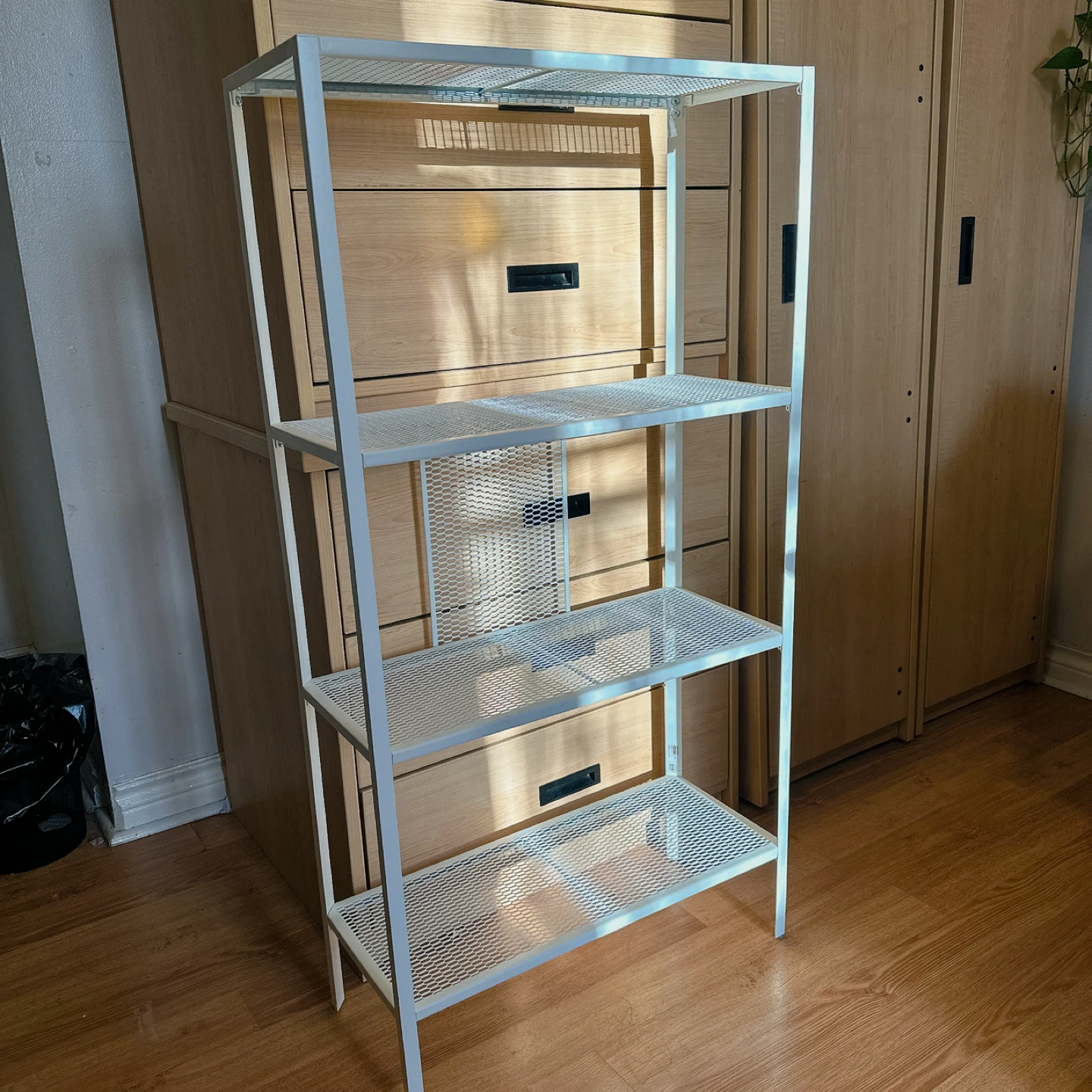 White 4-Tier Metal Mesh Shelf Unit