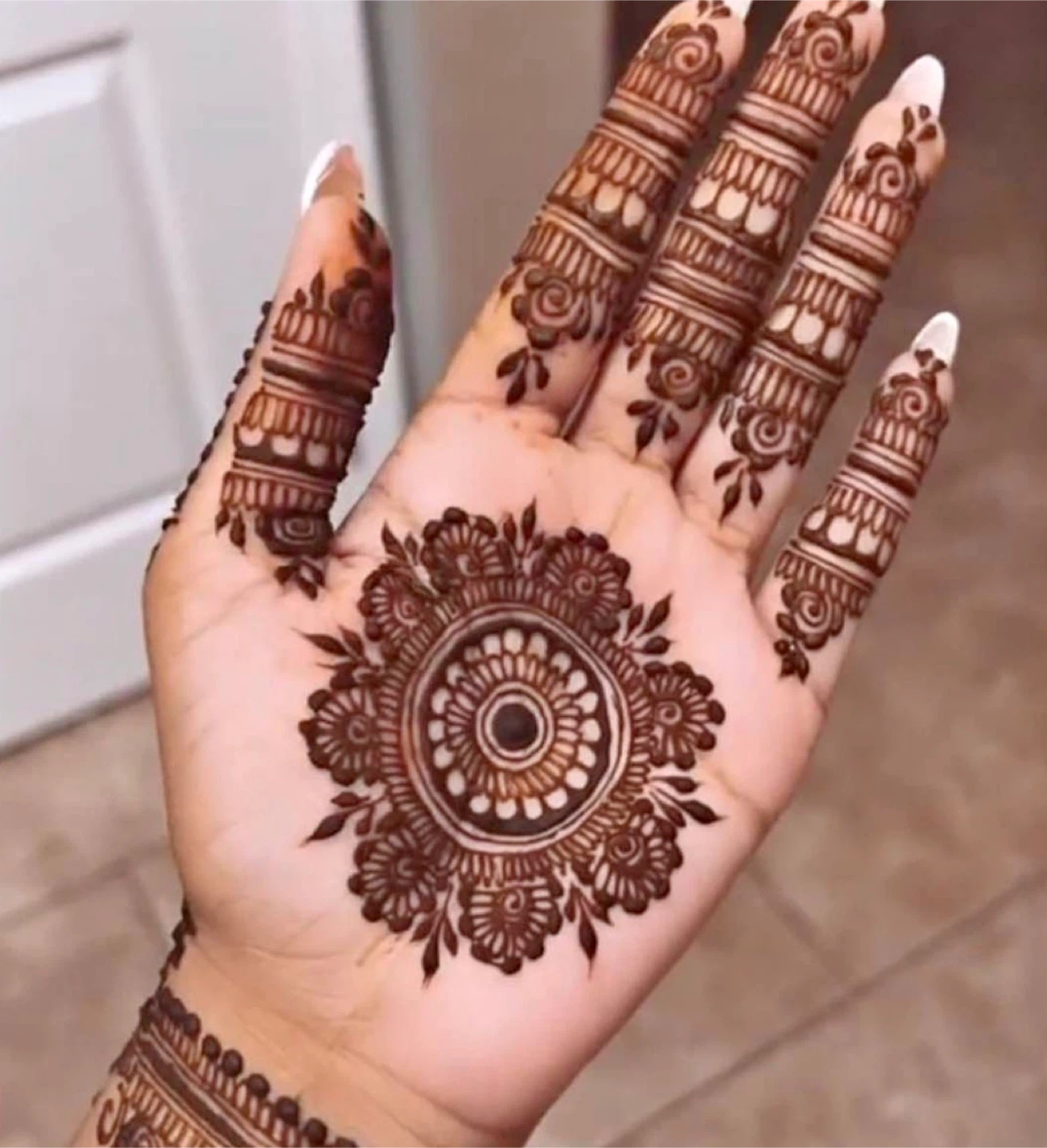 Henna Designs Available anytime 🌙✨ - photo 2