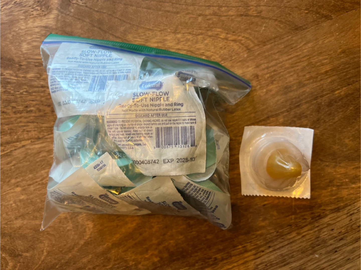 Enfamil A+ NeuroPro Infant Formula & Similac Nipples - photo 3