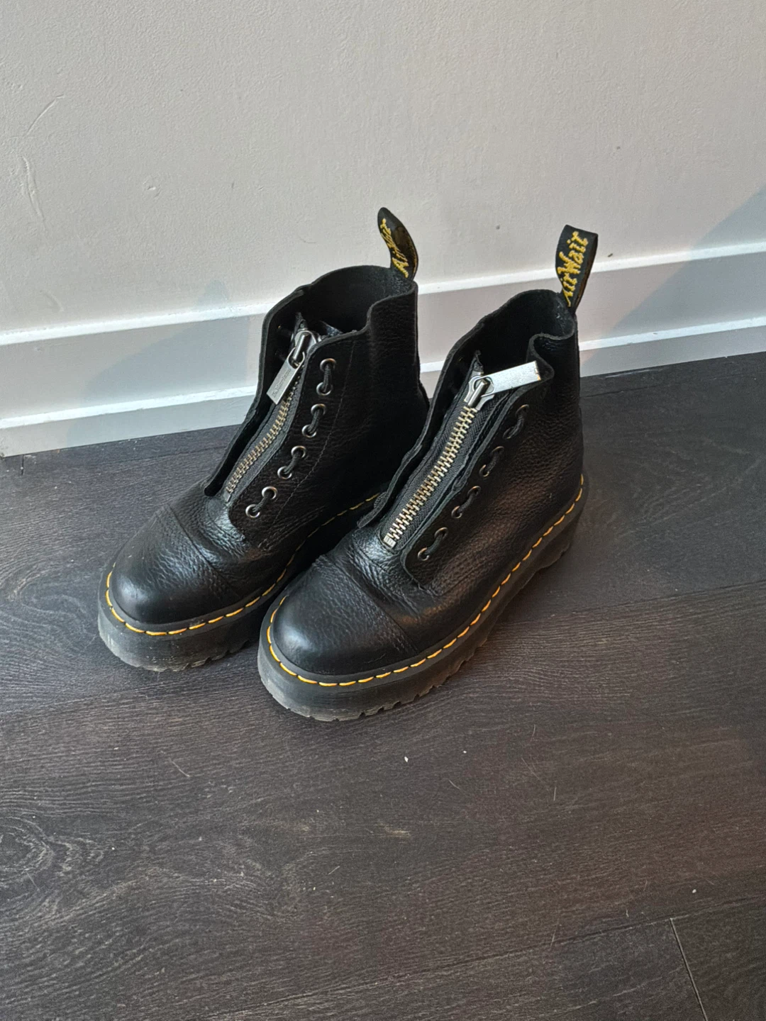 Dr. Martens "Sinclair" Black Leather Platform Boots nisa - photo 3