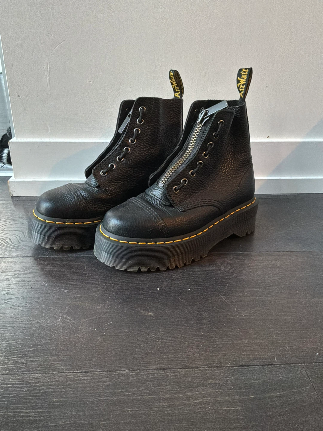 Dr. Martens "Sinclair" Black Leather Platform Boots nisa - photo 2