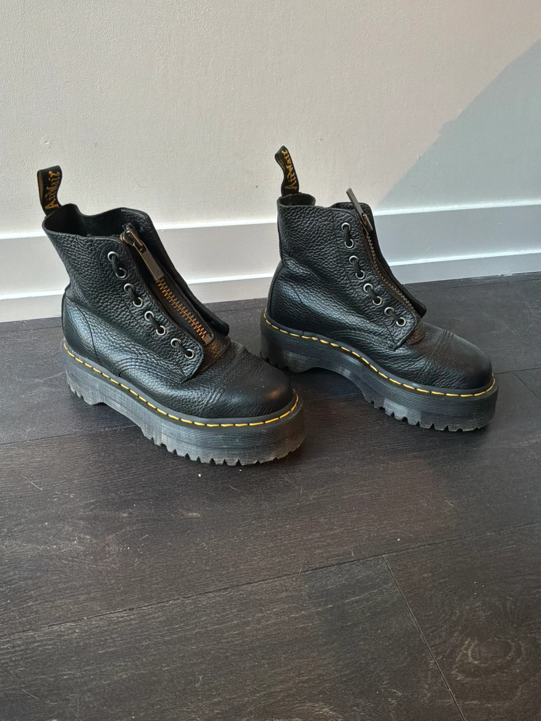 Dr. Martens "Sinclair" Black Leather Platform Boots nisa - photo 4