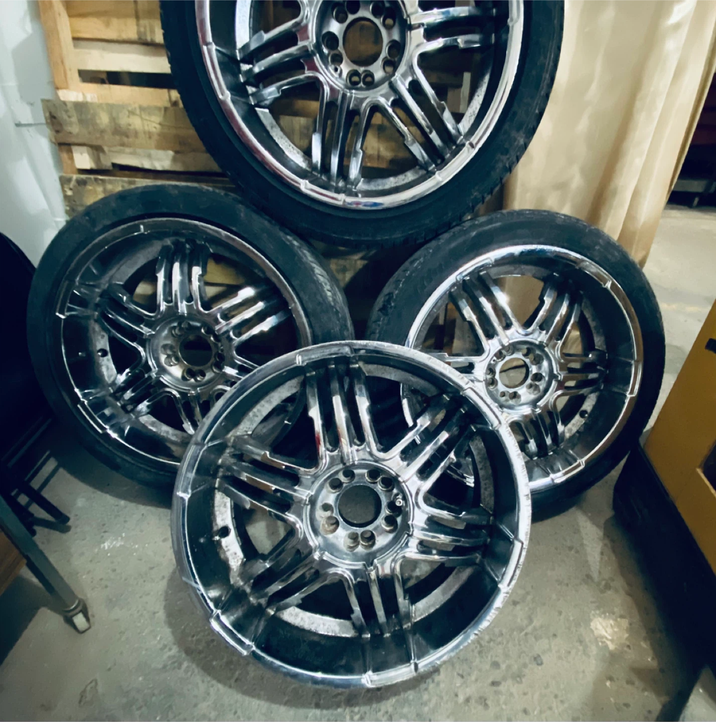 Chrome Rims with Tires 245/40ZR20