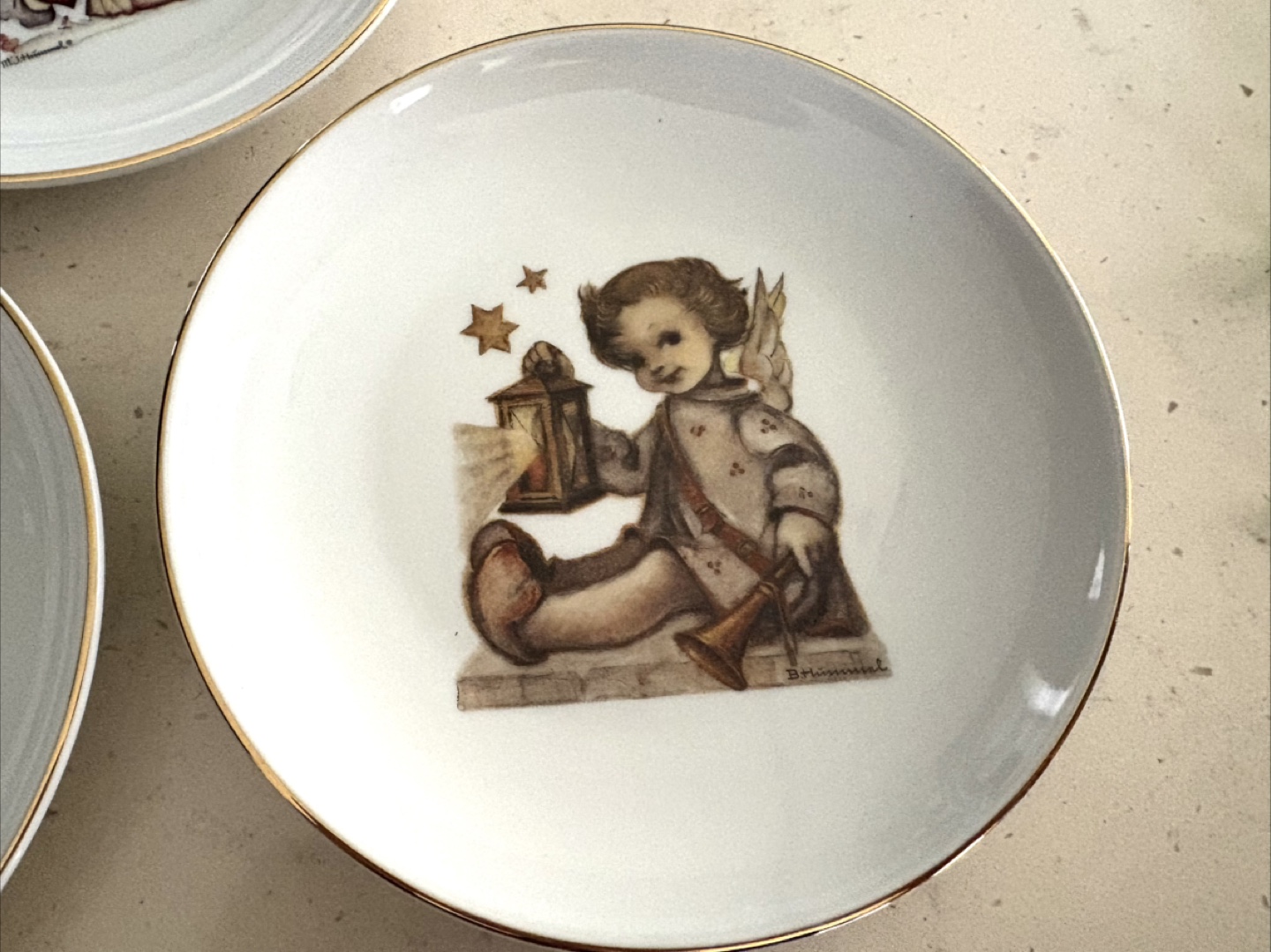 Set of 3 Hummel Decorative Plates - New - photo 4