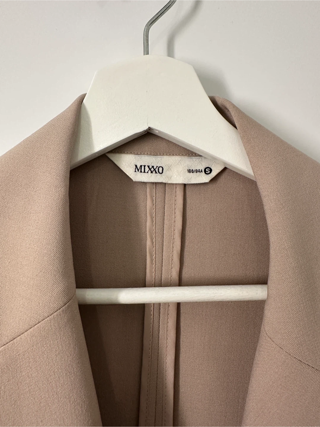 MIXXO Women's Beige Double-Breasted Blazer Size S - photo 3
