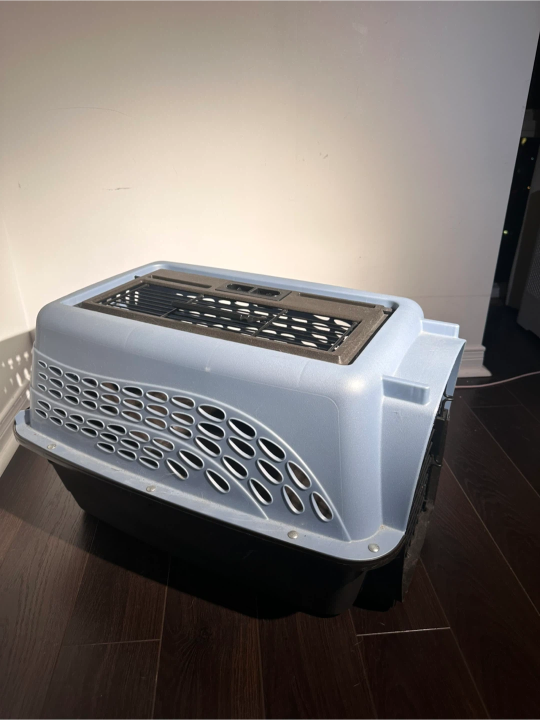 Blue Pet Carrier 24” x 16.8” x 14.5” - photo 2