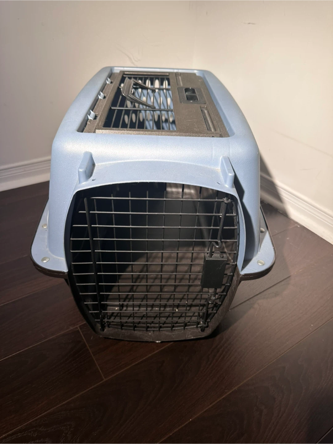 Blue Pet Carrier 24” x 16.8” x 14.5”