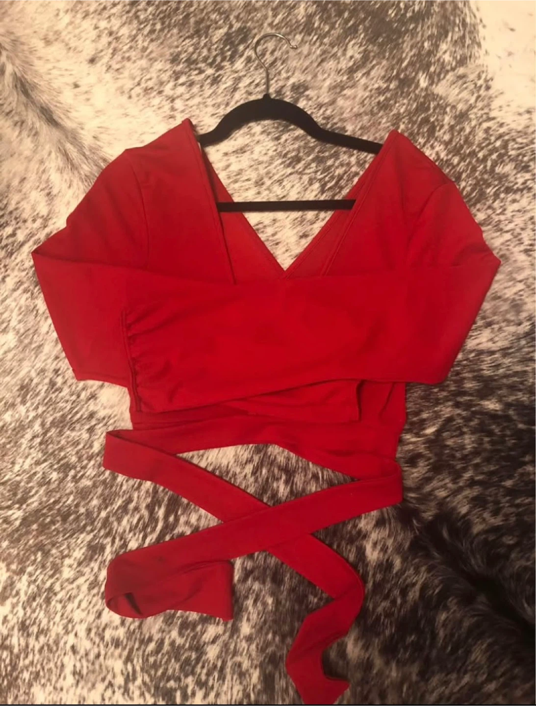 Red wrap-around long sleeve crop top