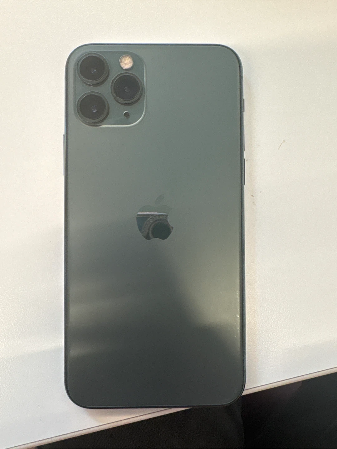 Apple iPhone 11 Pro - photo 3