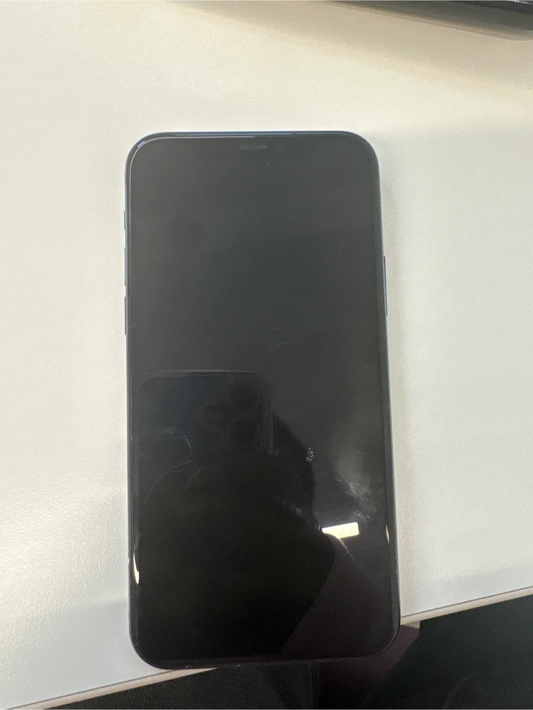 Apple iPhone 11 Pro - photo 4