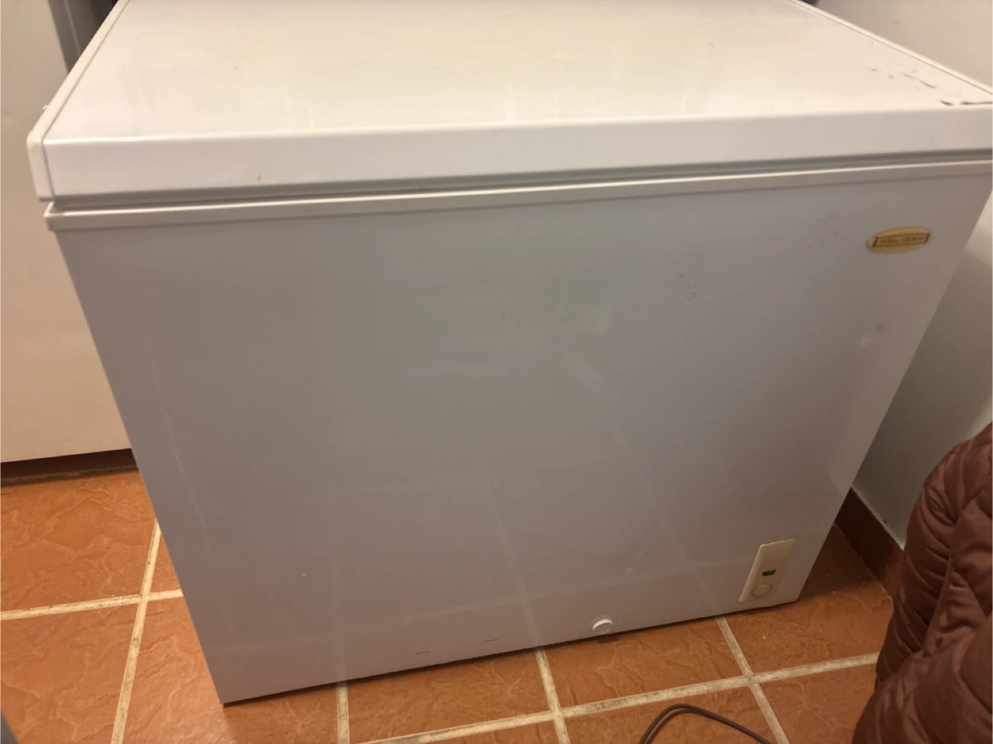 Holiday LCM870L Chest Freezer