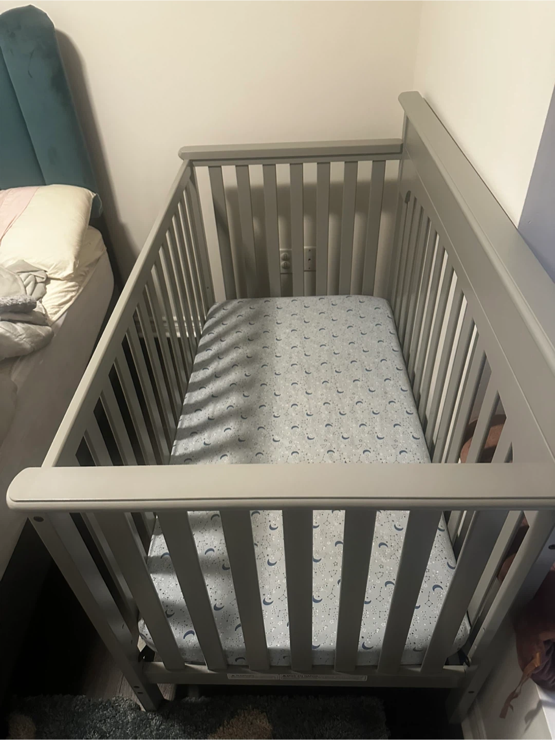 Greco Grey Baby Crib