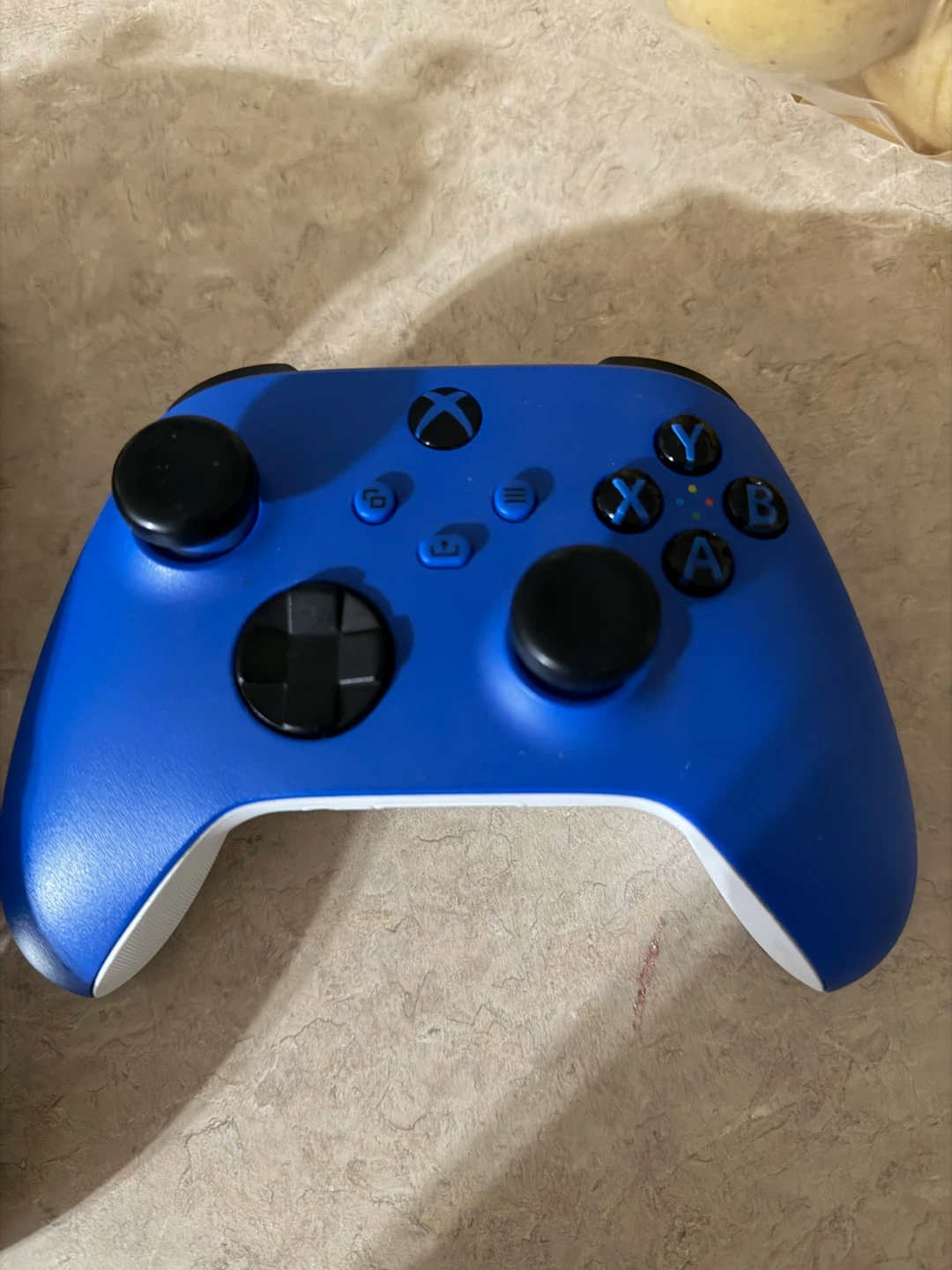 Xbox one x with 3 controllers and more - photo 4