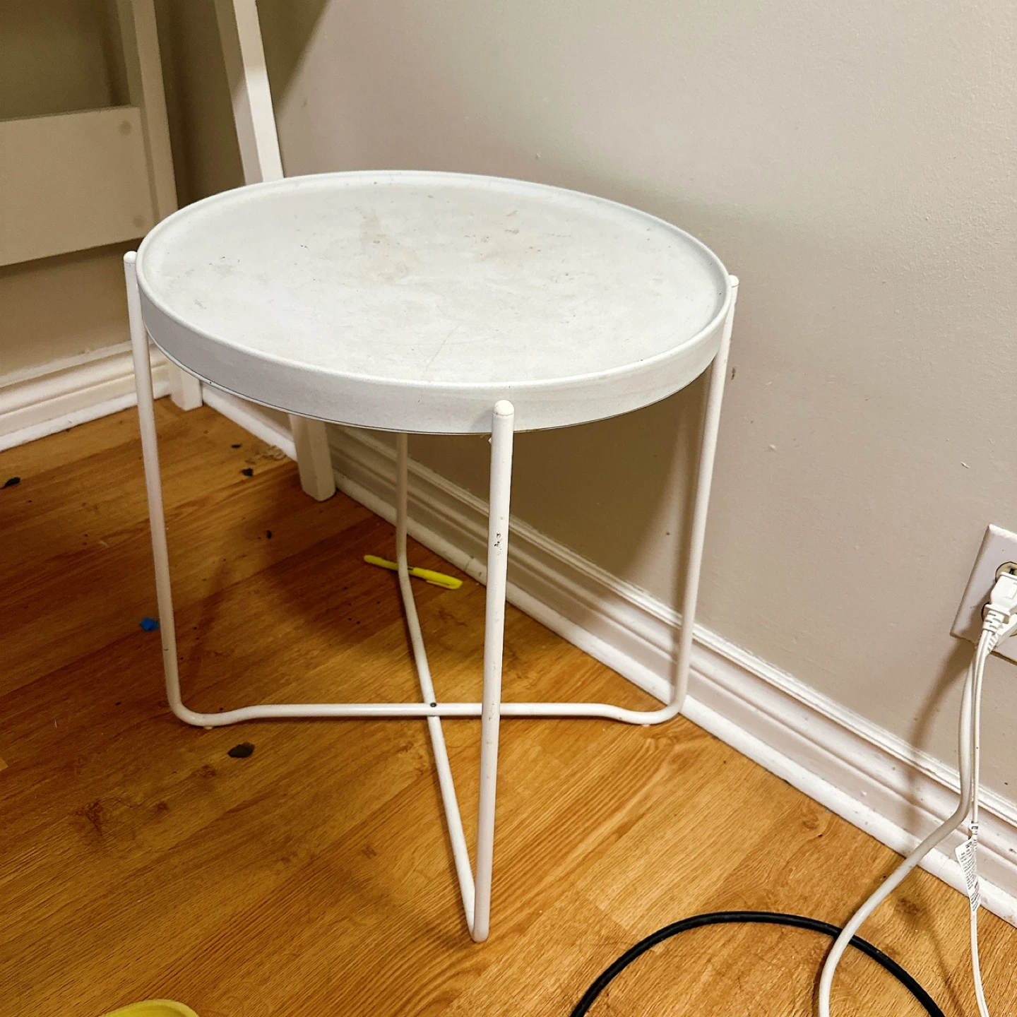 White Side Table - photo 3