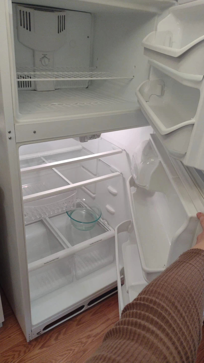 Kenmore White Fridge - photo 2