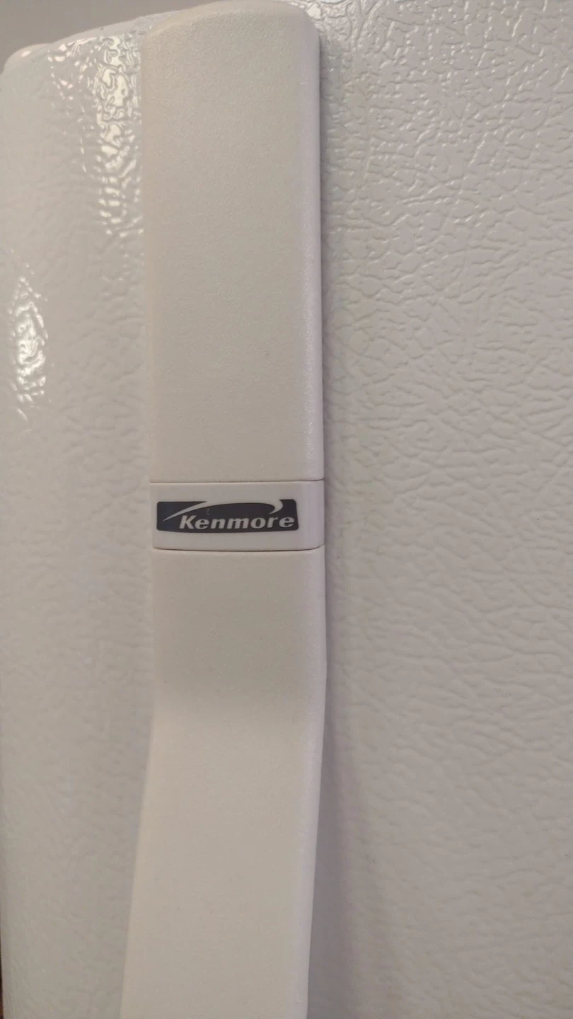 Kenmore White Fridge - photo 4