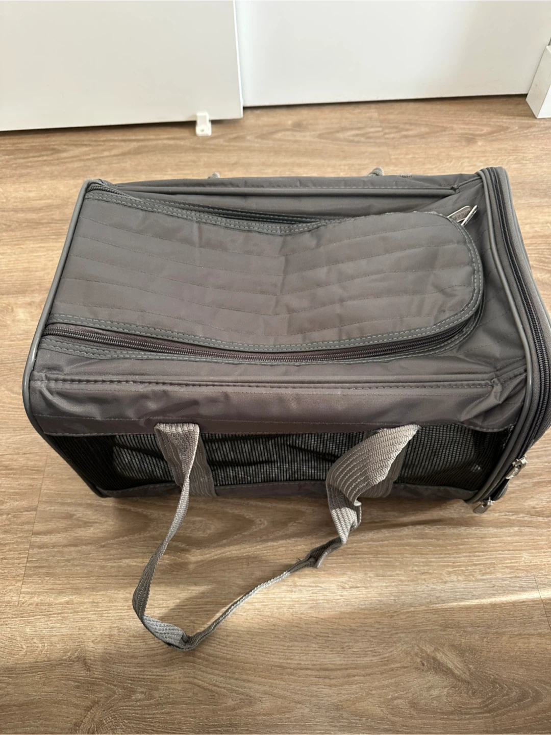 Grey Pet Carrier Bag with Fleece Pad