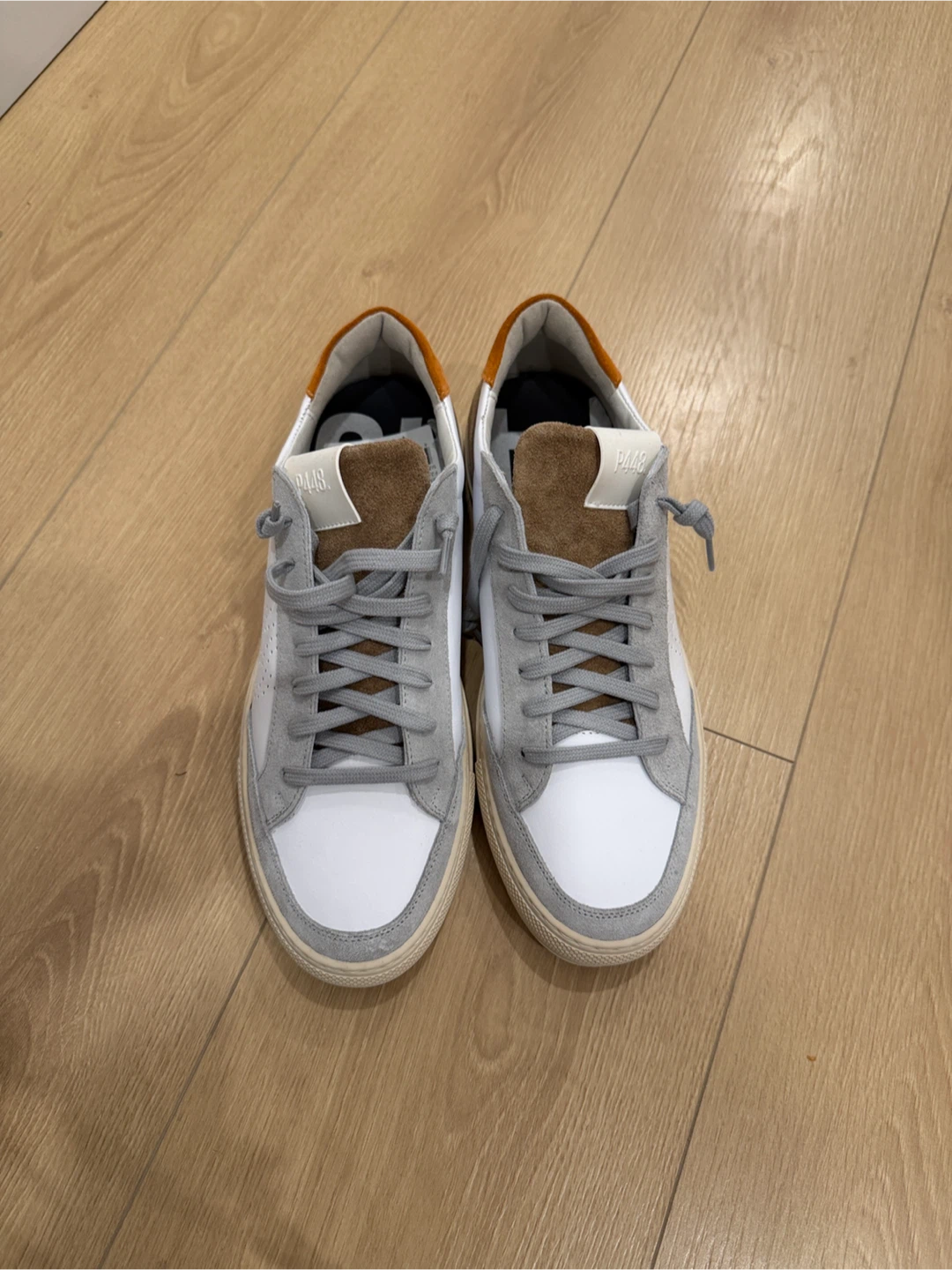 P448 Soho White & Grey Leather Sneakers Size 42 - photo 2