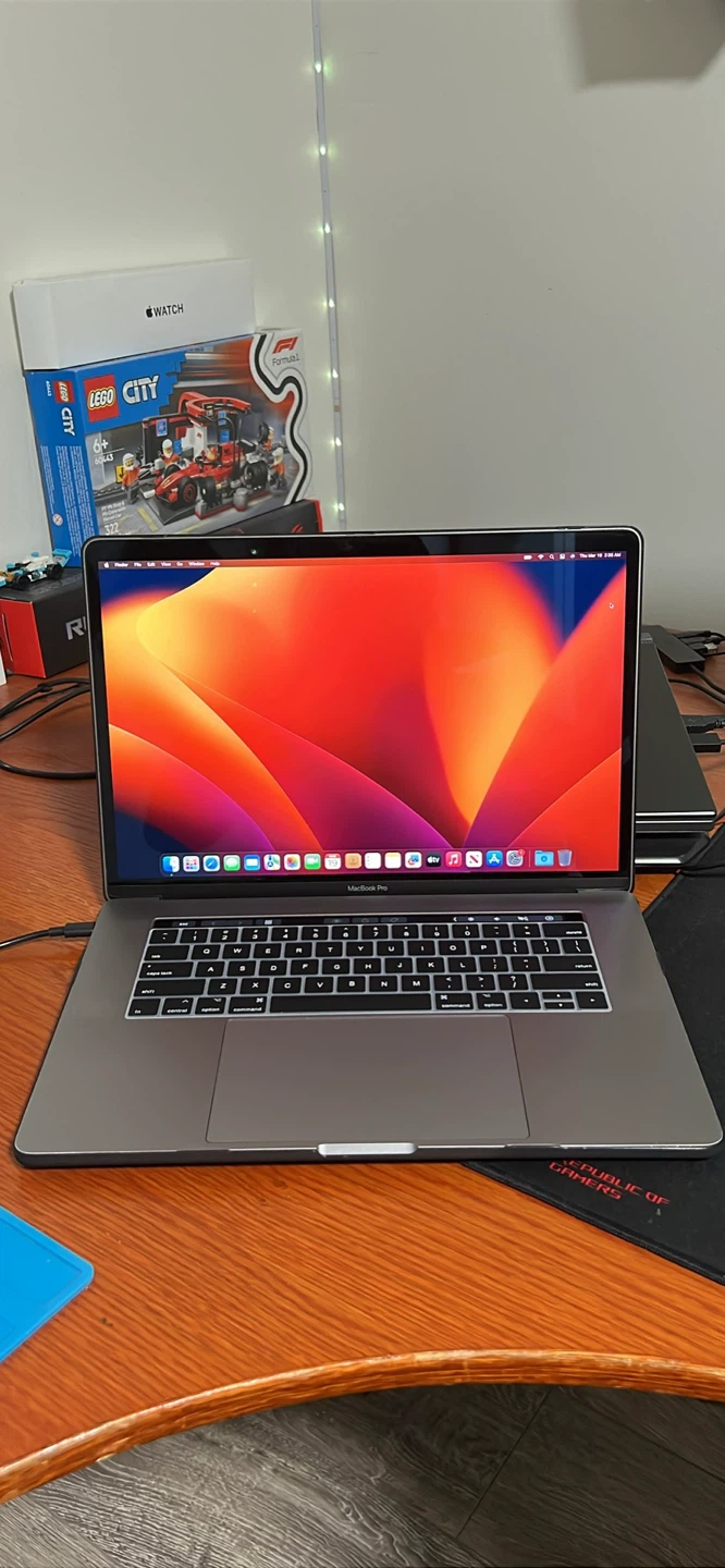 MacBook Pro 15-inch, 2017-512GB