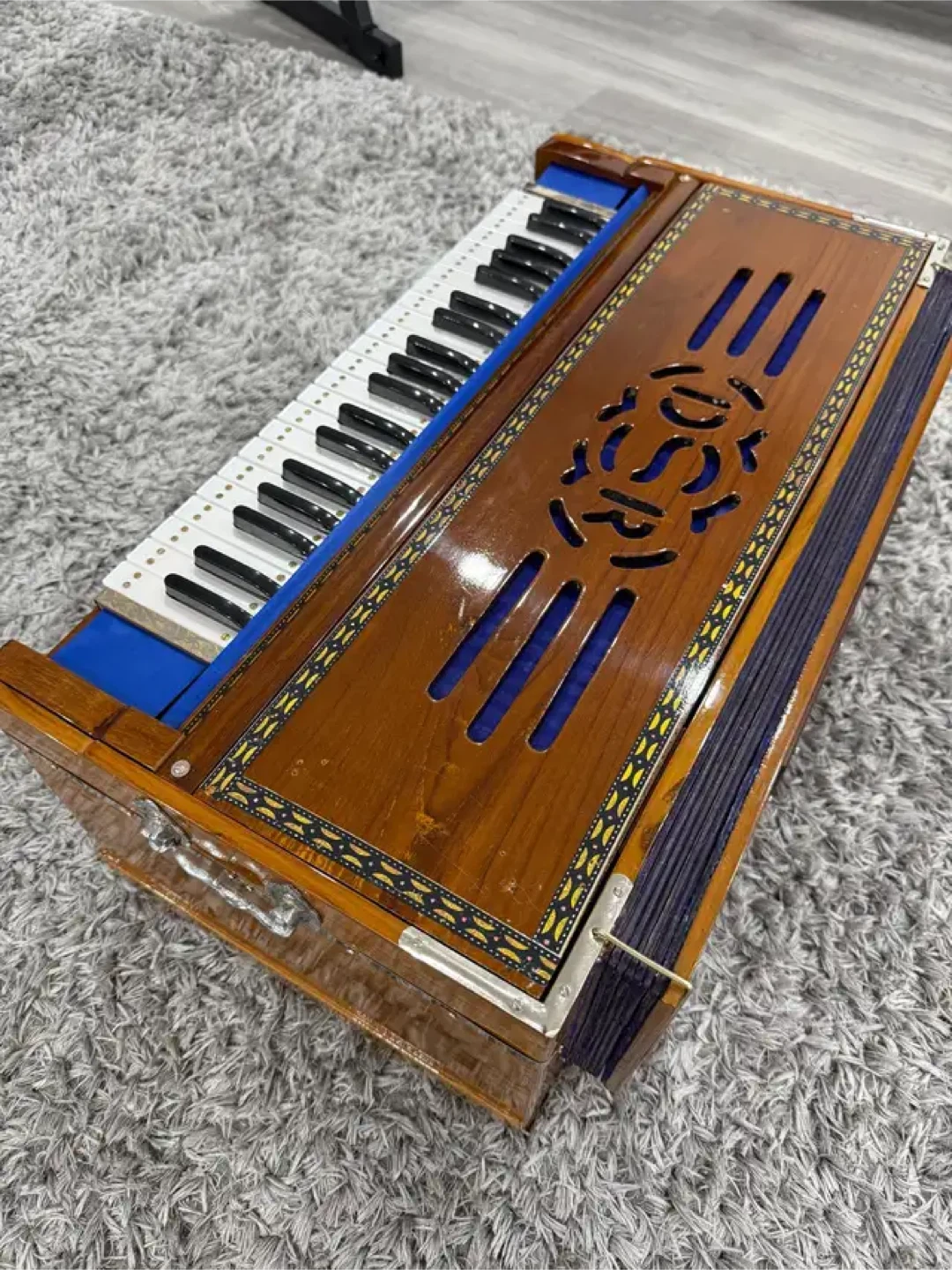 DSR 9 Scale Changer Harmonium with Full Keyboard. - photo 2