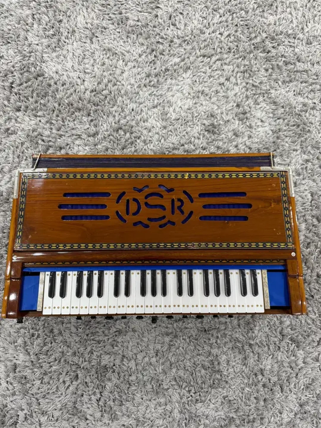 DSR 9 Scale Changer Harmonium with Full Keyboard. - photo 3