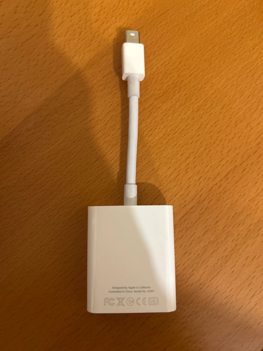Apple Mini DisplayPort to VGA Adapter
