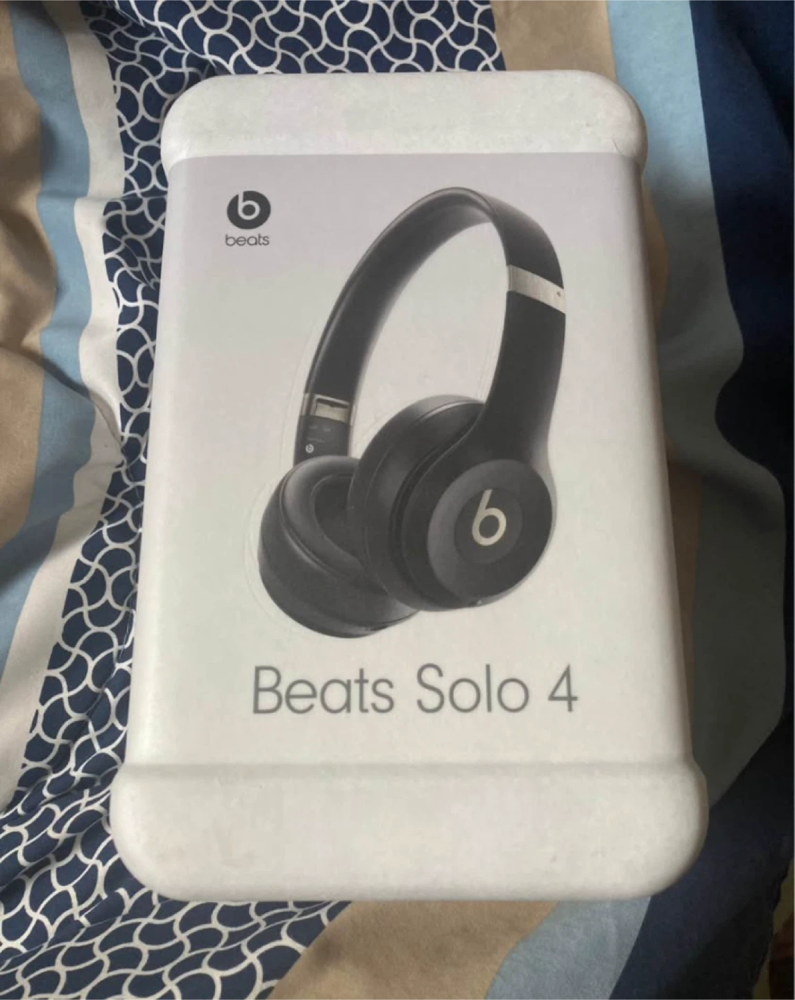 Beats Solo 4 Wireless On-Ear Headphones