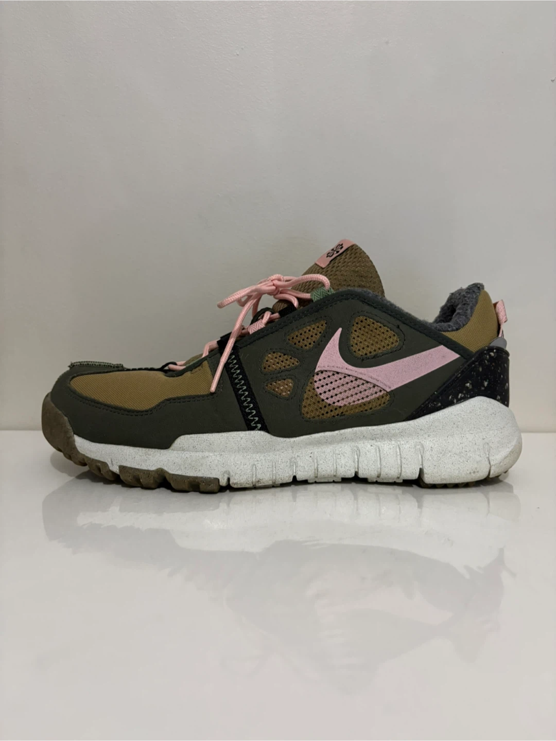 Nike Free Terra Vista sneakers us11 brown kelp pink glaze