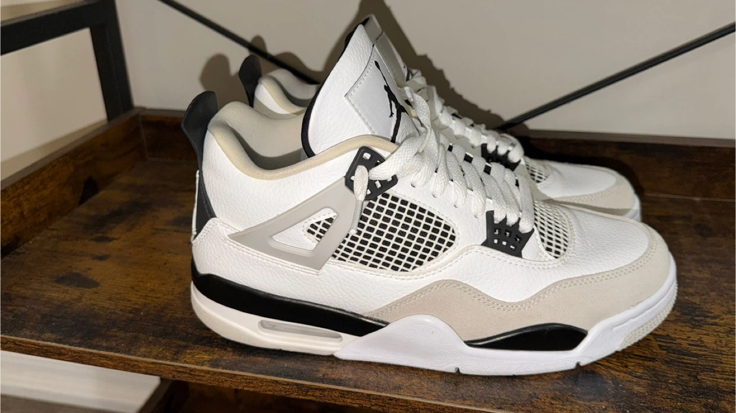 Air Jordan 4 Retro military black - photo 2