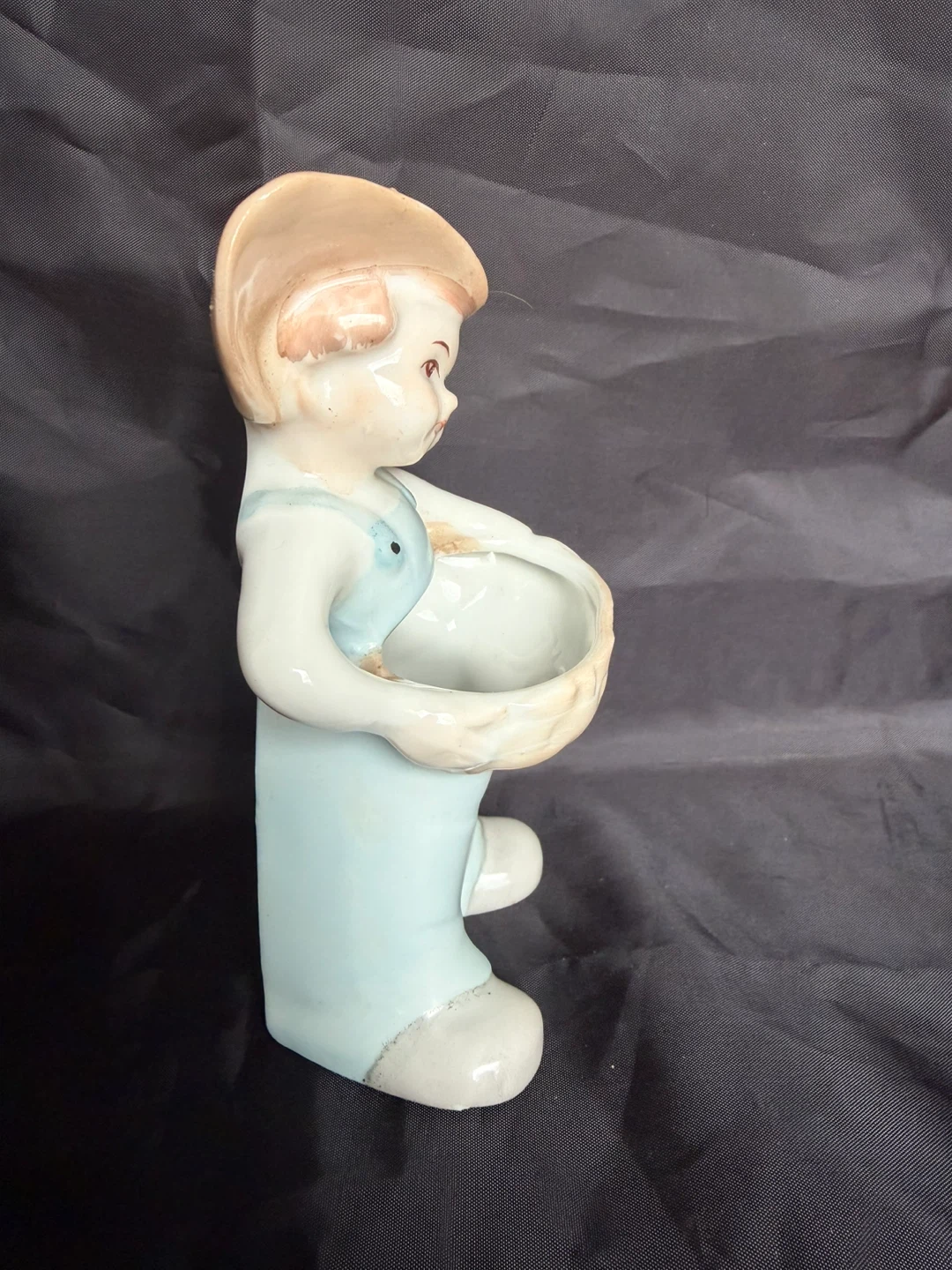 Vintage Boy with a Basket wall pocket/planter - photo 3