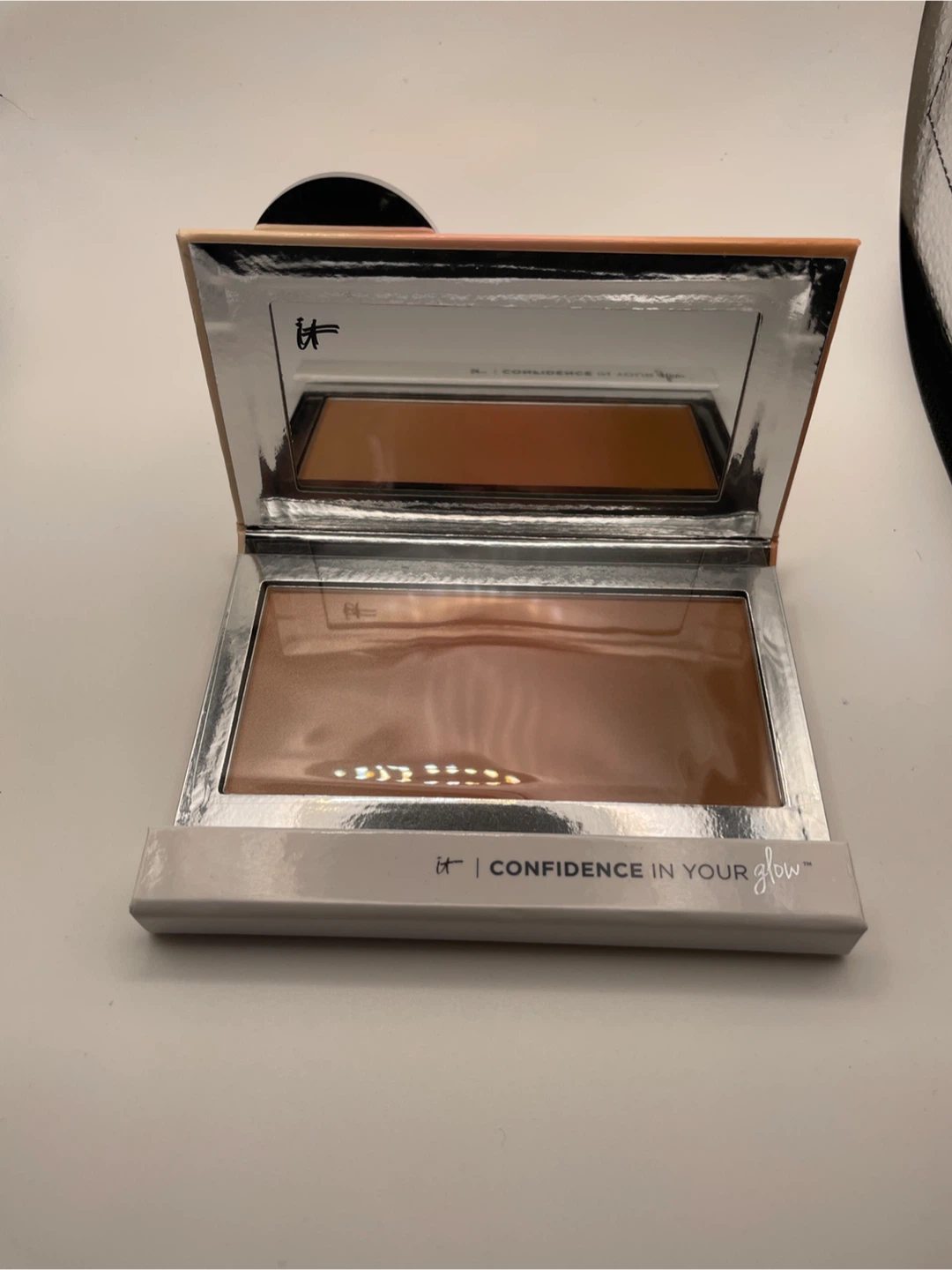 IT Cosmetics Makeup Bundle (NEW Bronzer + Concealer) - photo 2