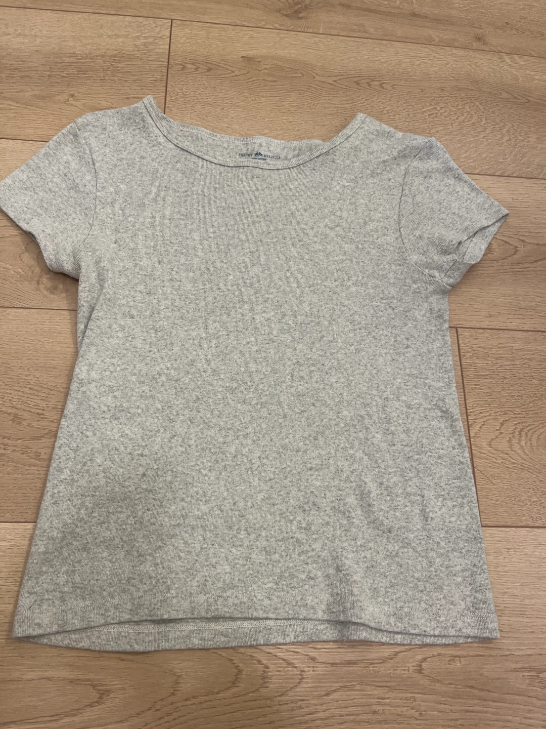 Brandy Melville & Hollister T-shirts Bundle - photo 5