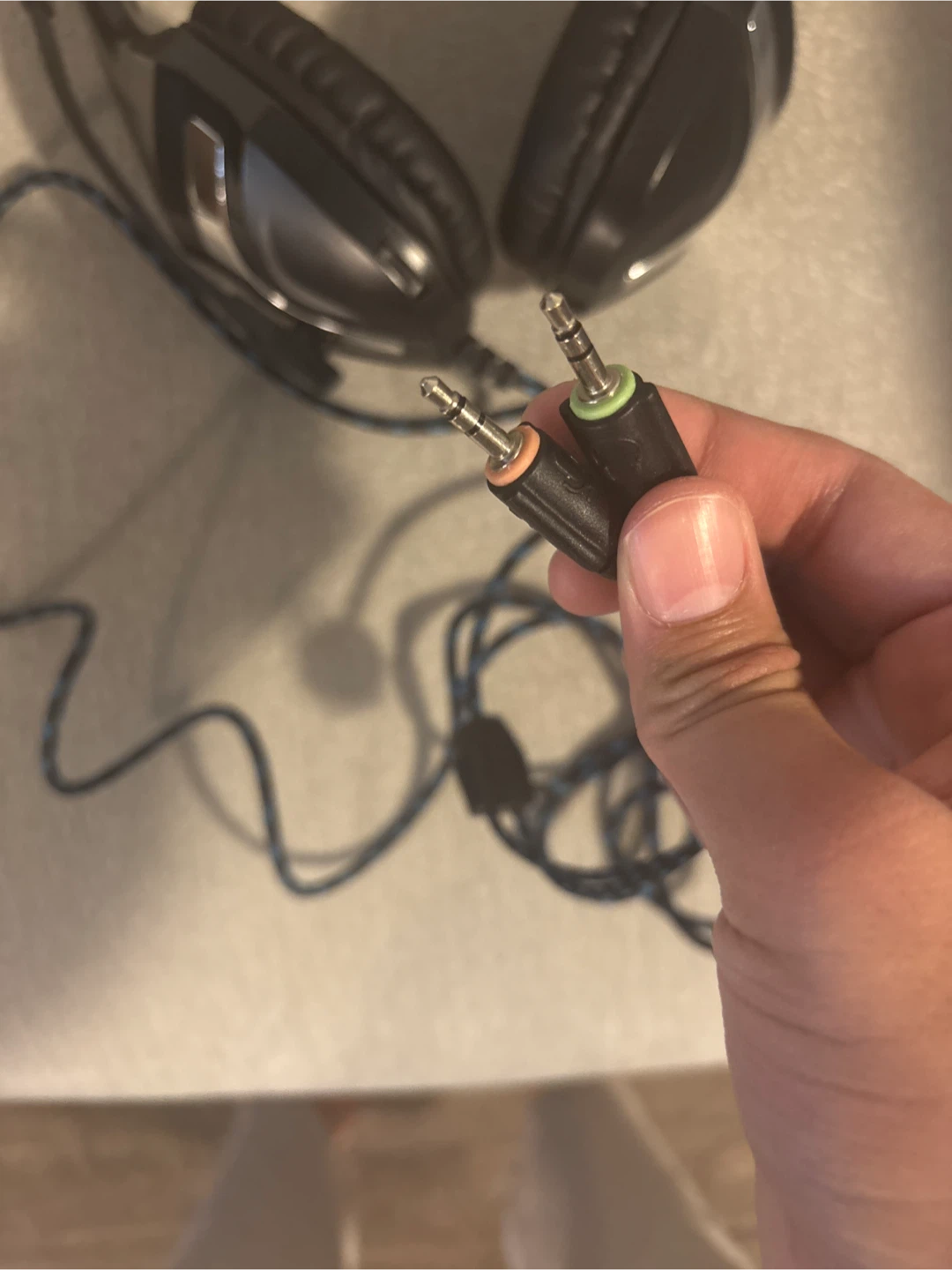 Headphones (Untested) - photo 2