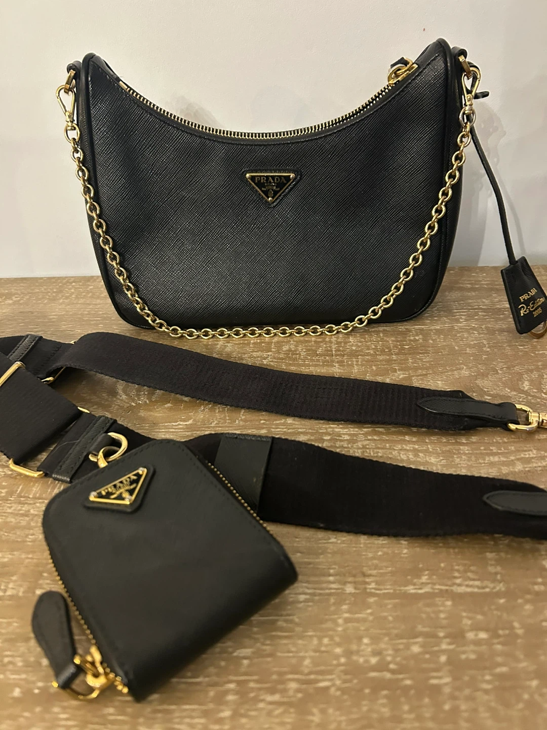 Prada Black Leather Re-Edition Shoulder Bag with Pouch - photo 2