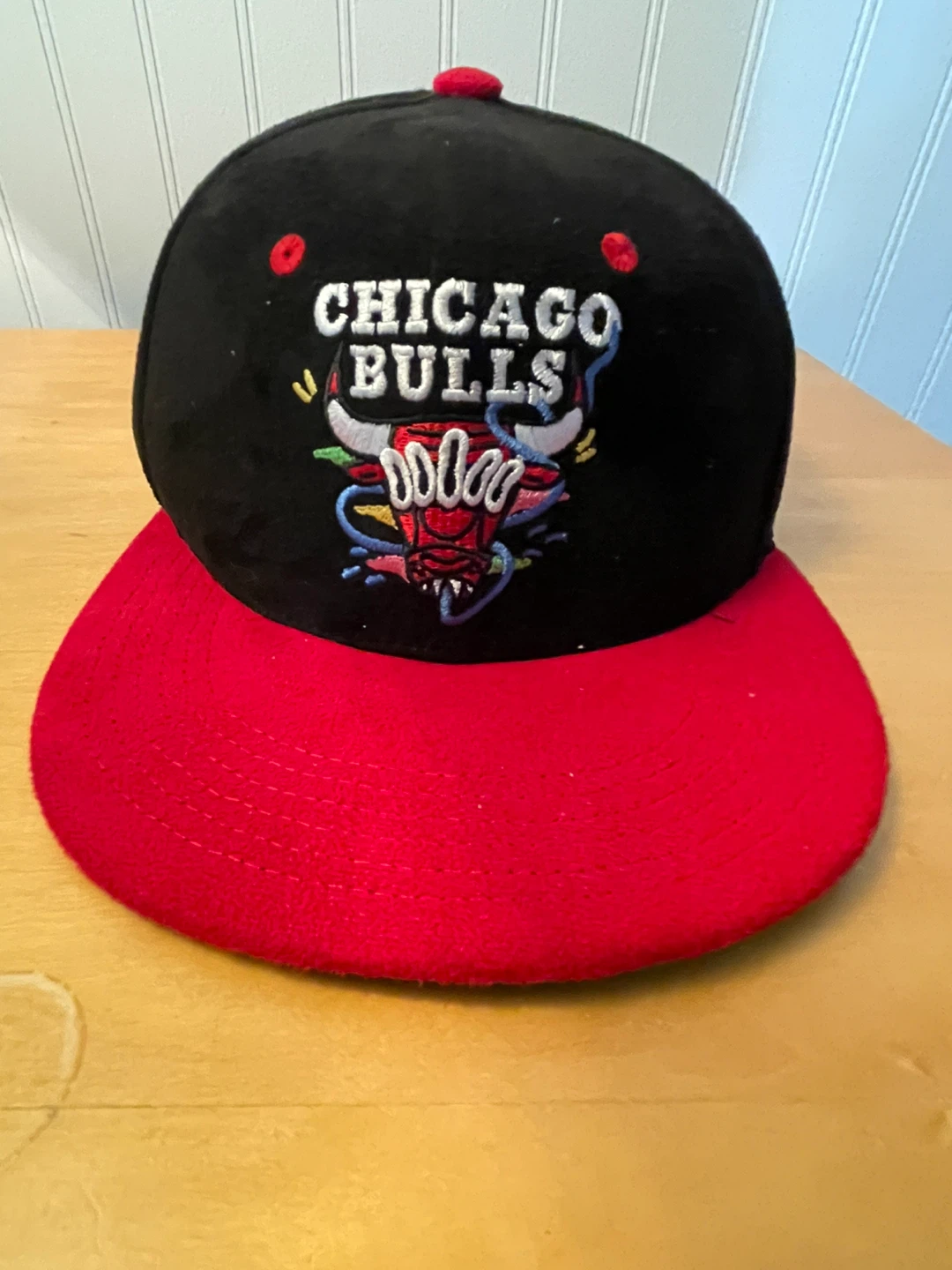2 Chicago Bulls caps