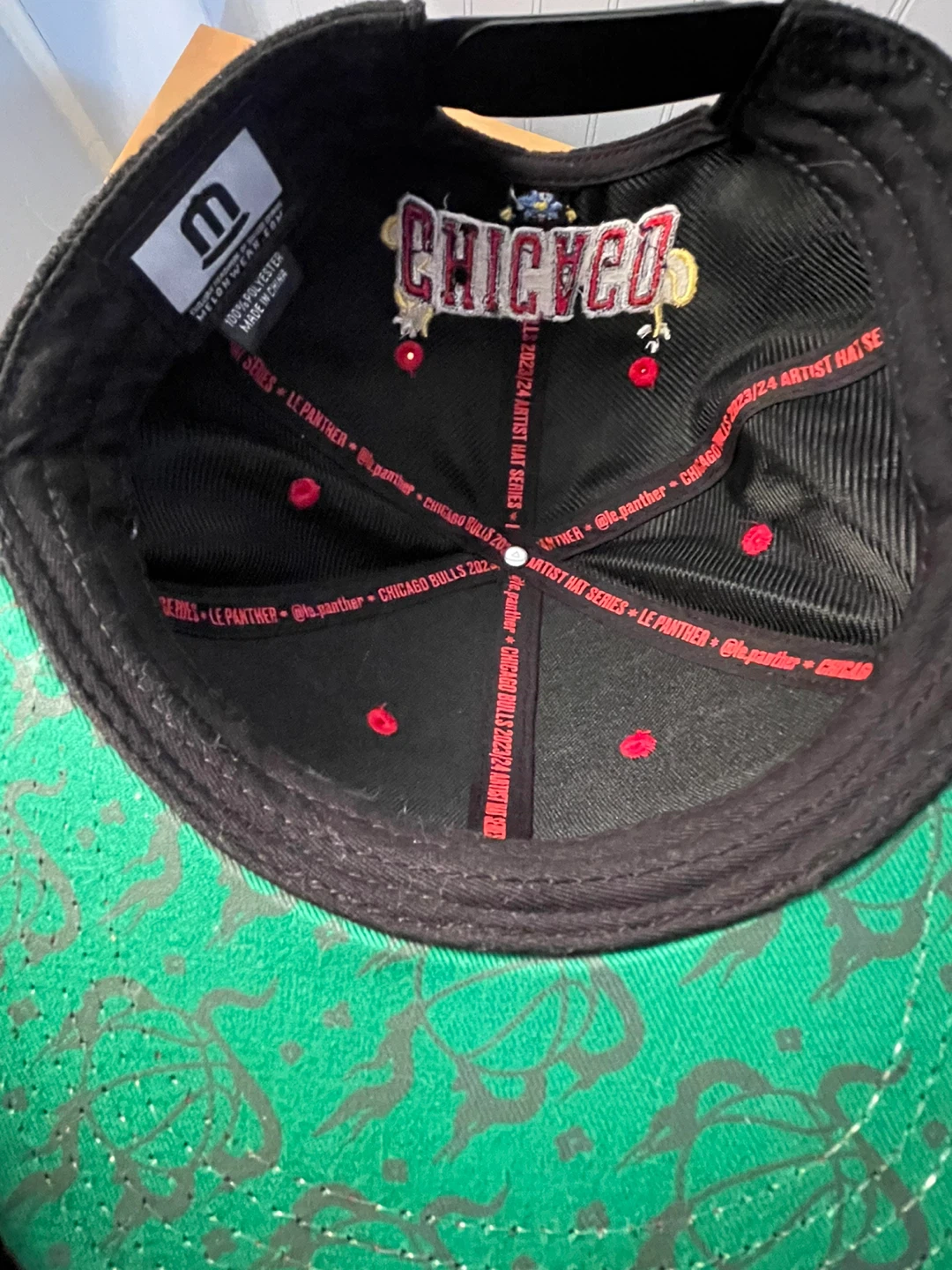 2 Chicago Bulls caps - photo 4
